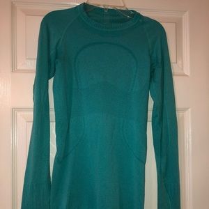 Lululemon Swiftly Tech Long Sleeve Crew